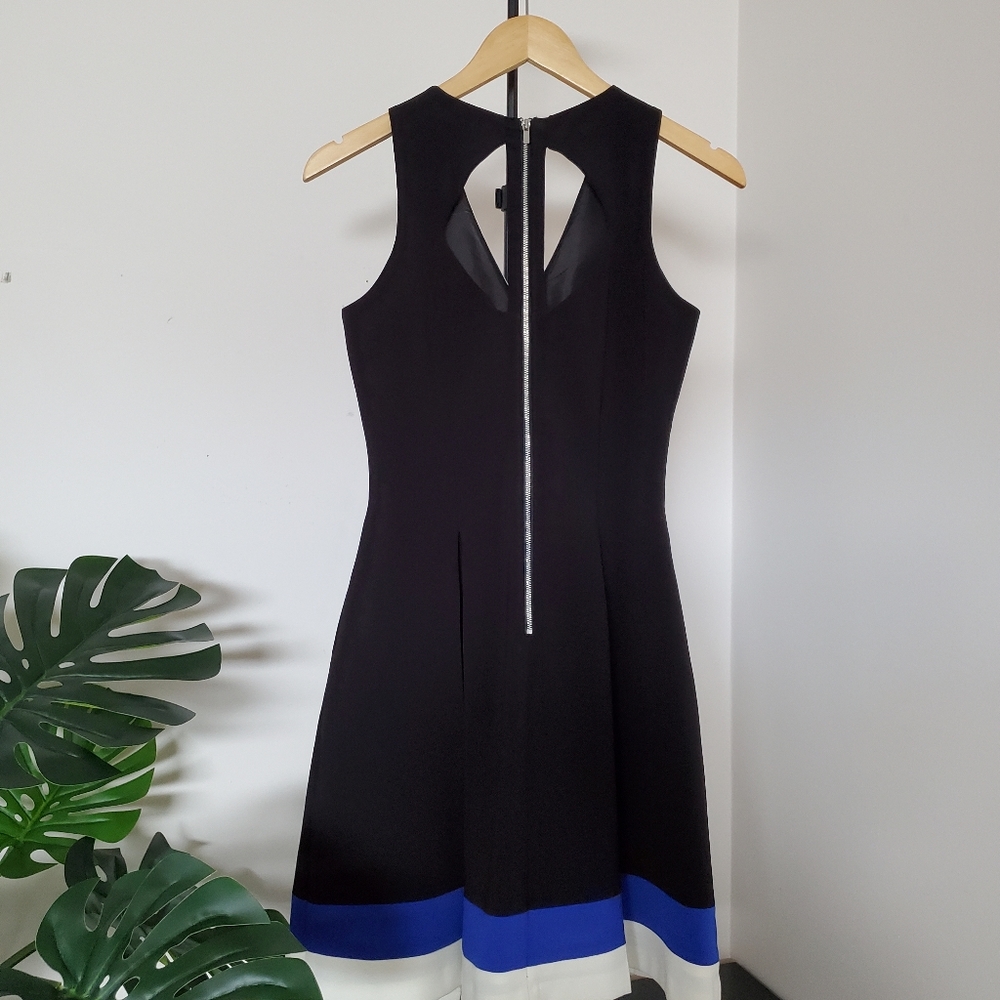 H&M Pleated dress Size 6 - Picture 2 of 6